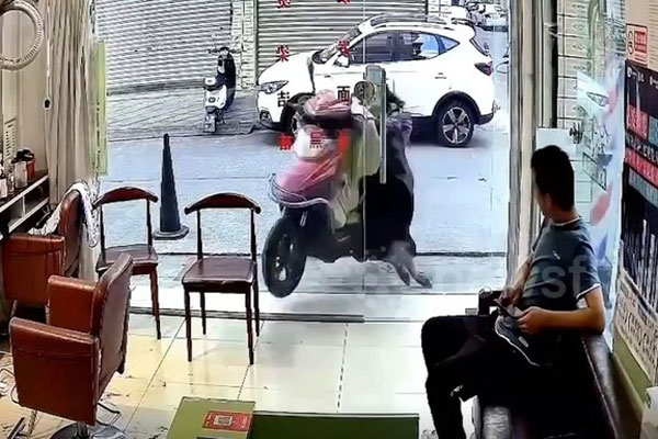 Cảnh sát 141 hóa trang, xử lý nhiều quái xế đại náo đường phố-1