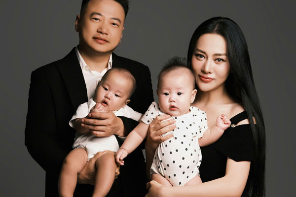 Cặp song sinh nhà Phương Oanh được mẹ đặt biệt danh mới-3
