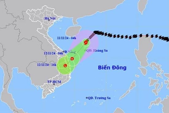 Bão số 7 một ngày giảm 6 cấp, bão Toraji giật cấp 15 tiến nhanh vào Biển Đông