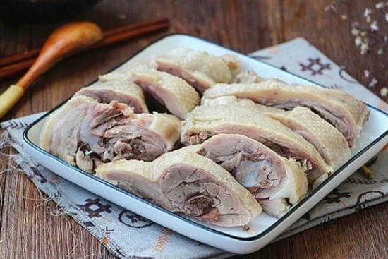 6 nhóm người nên hạn chế ăn thịt vịt