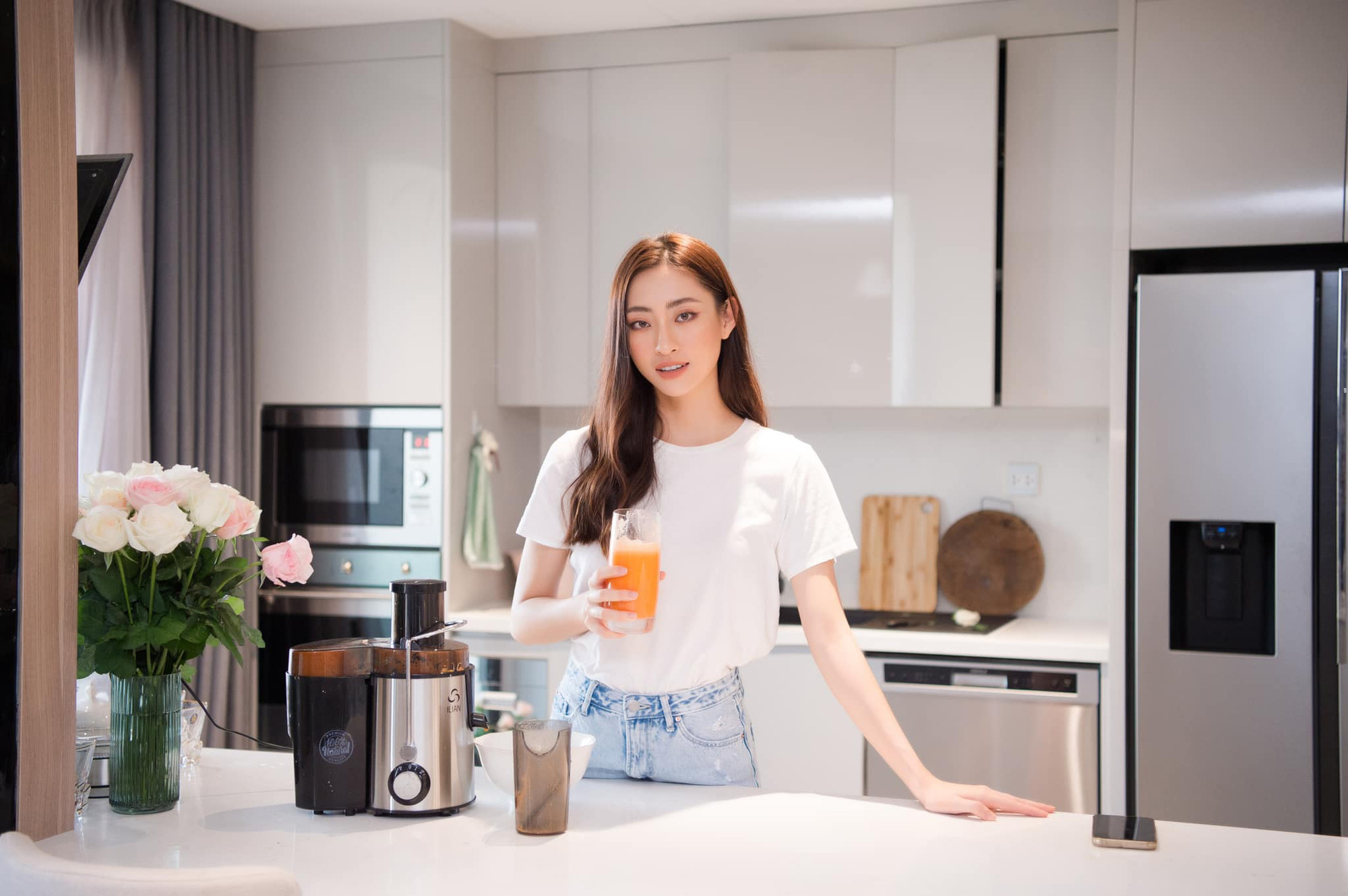 Hoa hậu Việt học tiến sĩ ở tuổi 24 sở hữu cơ ngơi thế nào?-9