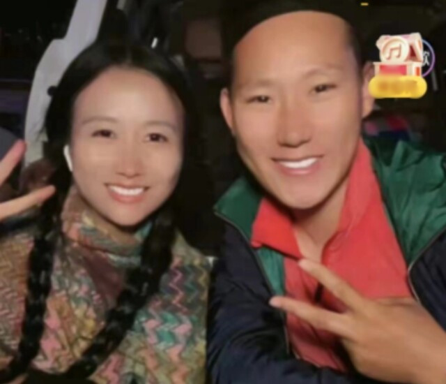 Để được tái hôn, người đàn ông đạp xe hàng nghìn km, nhiều lần ngất giữa đường-3