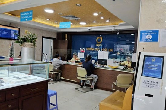 Giá vàng giảm sâu, diễn biến 