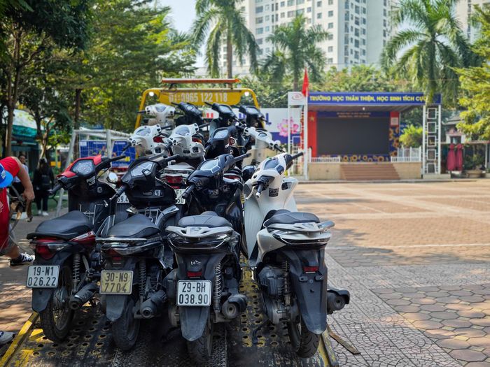 Học sinh trở thành quái xế: Cha mẹ bao che, nhà trường dung túng-18