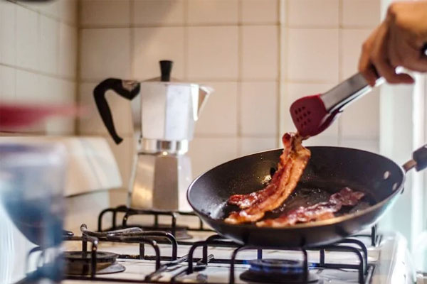 Có nên rút điện bếp từ ngay sau khi nấu?-3