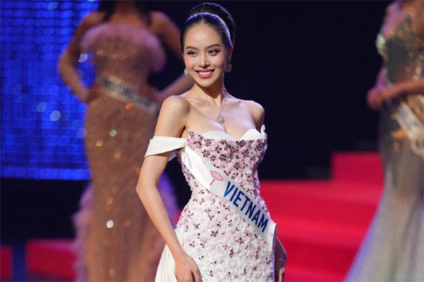 Khán giả quốc tế nói về Thanh Thủy: Cô ấy đẹp phát sáng-3