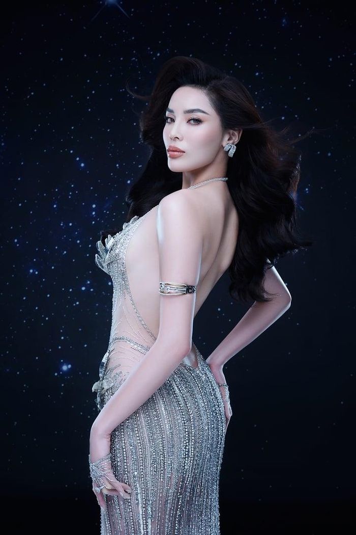 Kỳ Duyên tiết lộ 2 chiếc đầm dạ hội trình diễn tại chung kết Miss Universe 2024-5