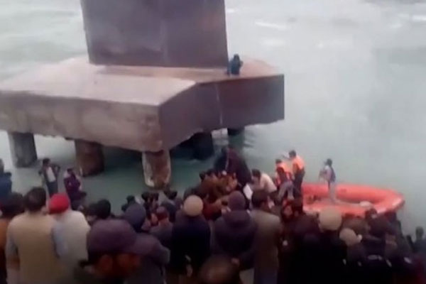 Cô dâu, chú rể ghi sai thông tin khiến khách mời mừng nhầm cho người lạ-3