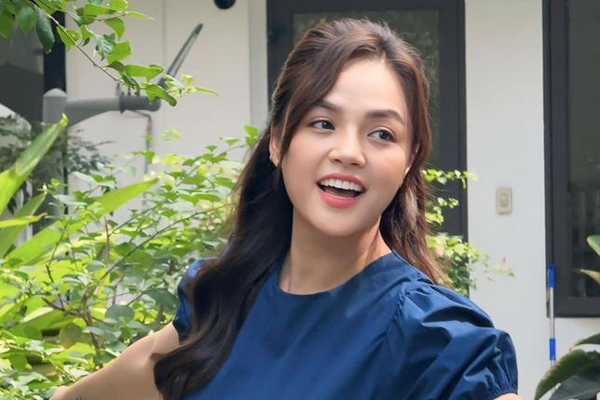 Thu Quỳnh khoe khoảnh khắc con gái Thị Tằm giống mẹ như 2 giọt nước-8