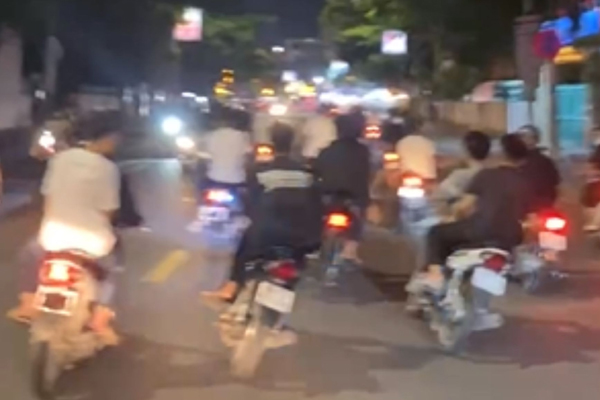 Công an Hưng Yên quây rào, xuyên đêm truy bắt quái xế-13