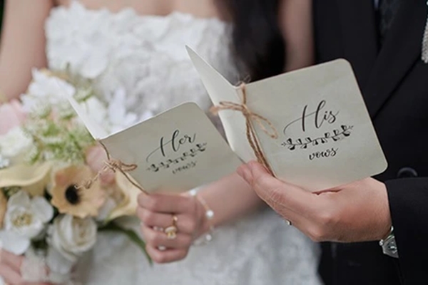 Cụ ông U80 như trúng số khi cưới được vợ trẻ đẹp kém 60 tuổi-3