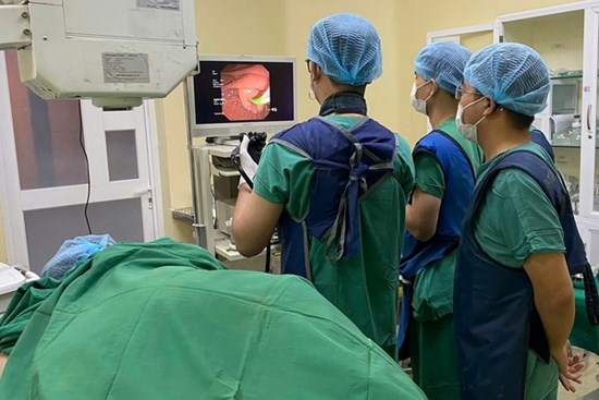 Phát hiện sán lá gan 'khủng' trong ống mật cô gái trẻ