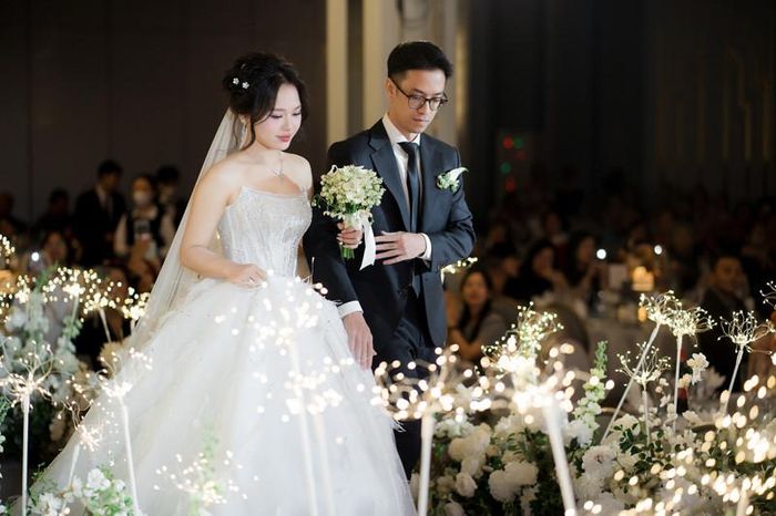 Bức ảnh con rể giống bố vợ khiến dân mạng xôn xao, người trong cuộc bối rối-4