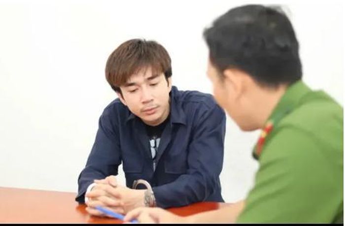 Khi nghệ sĩ không vượt qua được cám dỗ đời thường-3