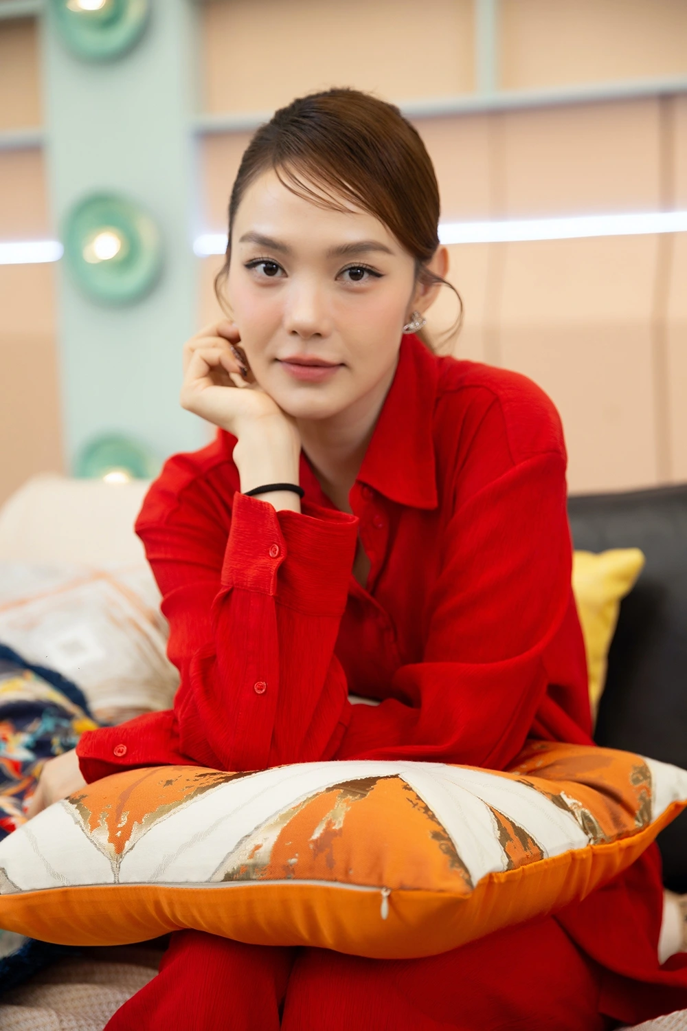 Minh Hằng: Nếu chỉ ở nhà chăm con, tôi thấy mình là người vô dụng-1