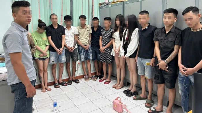 23 thanh niên bay lắc trong quán bar ở Bình Dương-2