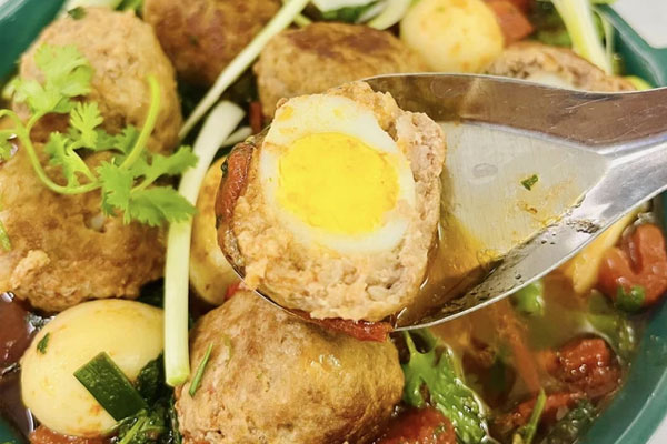 Điều đặc biệt khiến quả trứng gà có giá hơn 6 triệu đồng-3