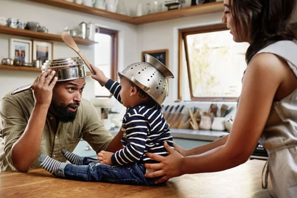 Con lấy trộm trà sữa, hành động sau đó của người mẹ bị chỉ trích-2