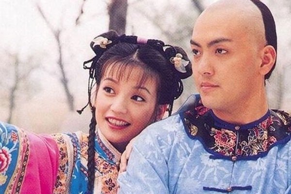 Triệu Vy vẫn cười sau khi bị cưỡng chế tài sản-6