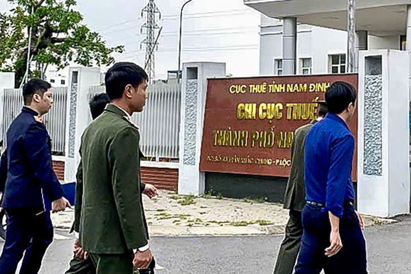 Giám đốc chỉ đạo con dâu để ngoài sổ sách kế toán 12 tỷ đồng-2