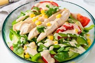 Cách làm salad ức gà thơm ngon đơn giản