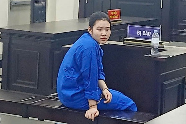 Mâu thuẫn nhỏ nhặt trên bàn nhậu, hai người hàng xóm cầm dao lao vào hỗn chiến-2