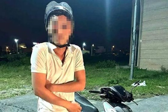 Đi theo chỉ dẫn của Google Maps, nam thanh niên rơi xuống kênh