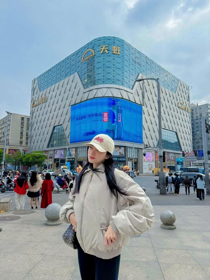 Hương Giang gợi ý set đồ mùa đông giản dị mà vẫn chảnh để đi du lịch-1