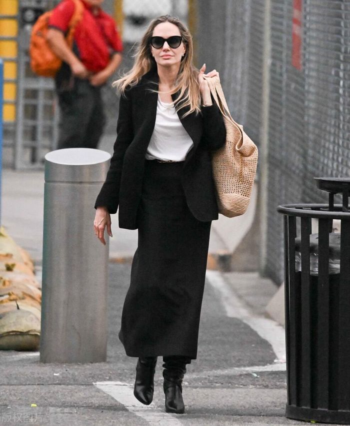 4 kiểu giày tinh tế mà phụ nữ trung niên nên có-10