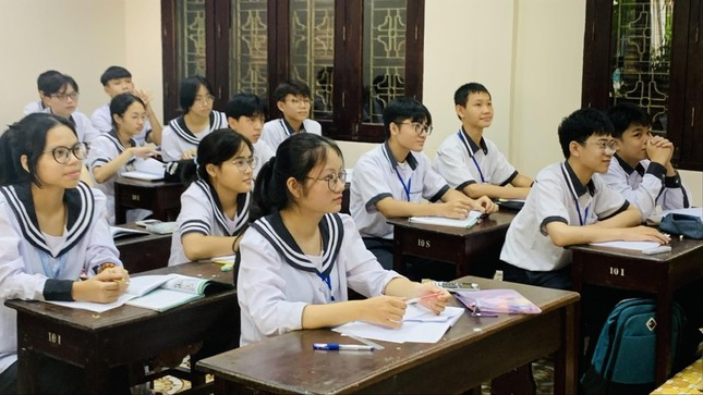 Cấm dạy thêm, học thêm và những biến tướng - Bài 1: Nghịch lí dạy thêm-1