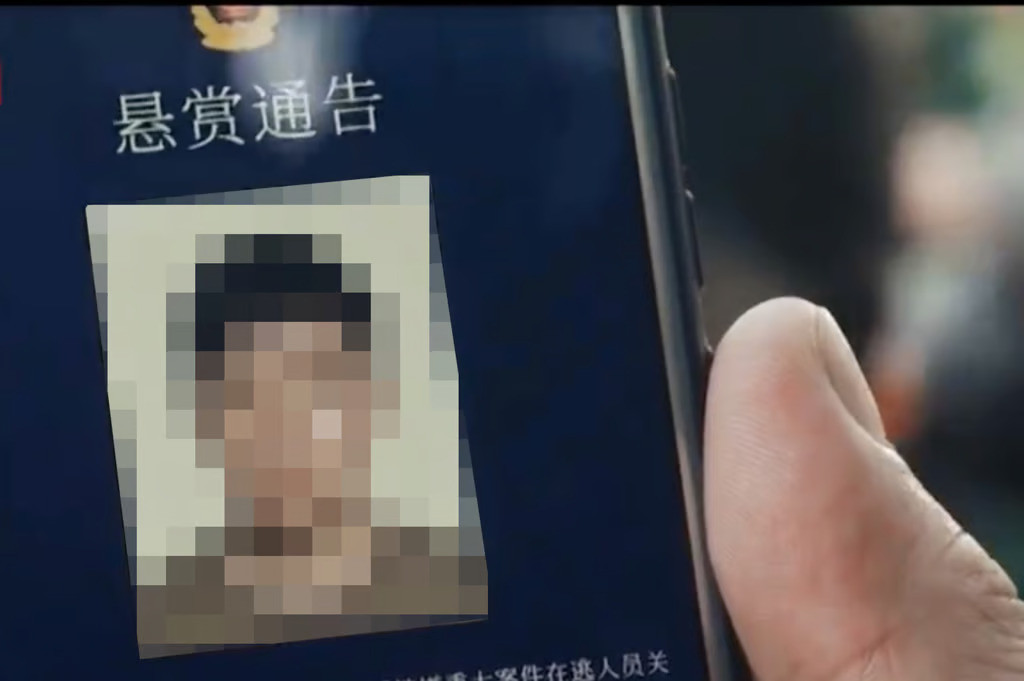 Chán đời bày trò khó hiểu, người đàn ông bị cảnh sát bắt giữ-1