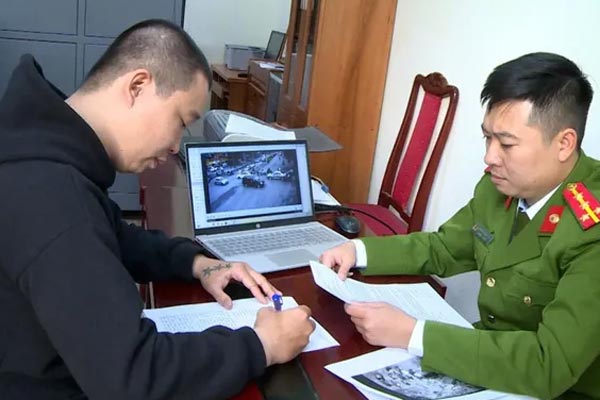 Khởi tố vụ án nhóm vệ sĩ dẹp đường cho đoàn xe đám cưới ở Thanh Hóa-4