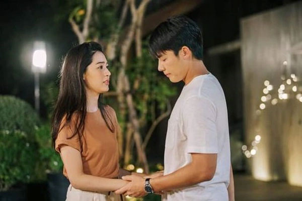 Chồng cũ đường đột tới xin tá túc một đêm, tôi nghi ngờ rồi bật khóc khi tìm thấy một vật anh ta để lại-2