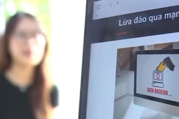 Nghe lời công an dỏm bán hàng qua mạng, người phụ nữ mất 1,9 tỷ đồng-1