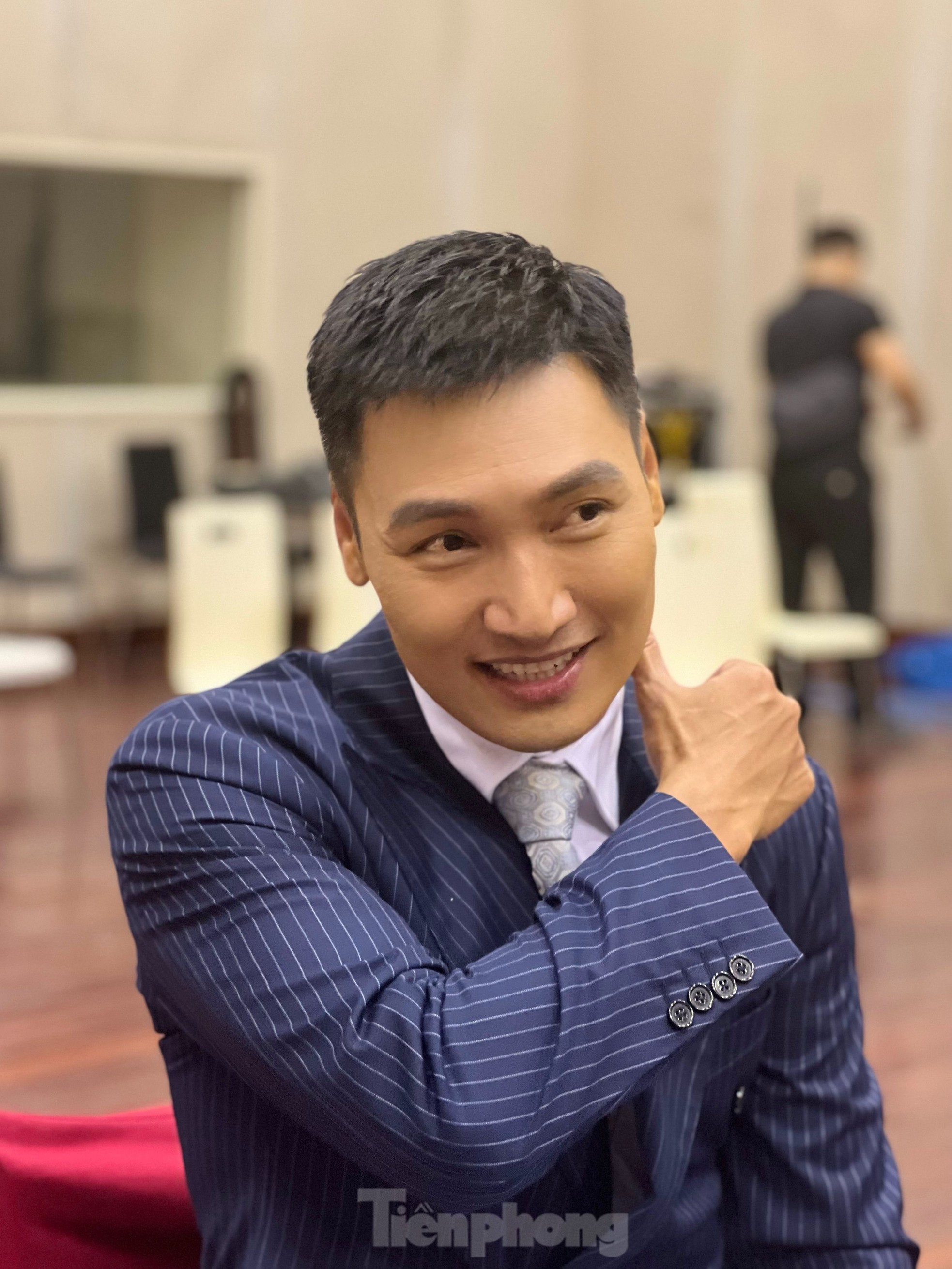 Mạnh Trường: Tôi thua vợ về ngoại hình-1