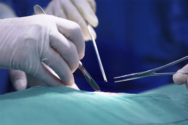 Bác sĩ tài giỏi, từng không có lấy một ngày nghỉ tử vong sau tai nạn xe hơi-3