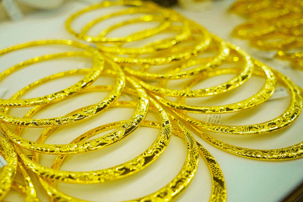 Dự báo giá vàng năm 2025 kém tươi sáng sau đợt giảm sâu hiếm có-1