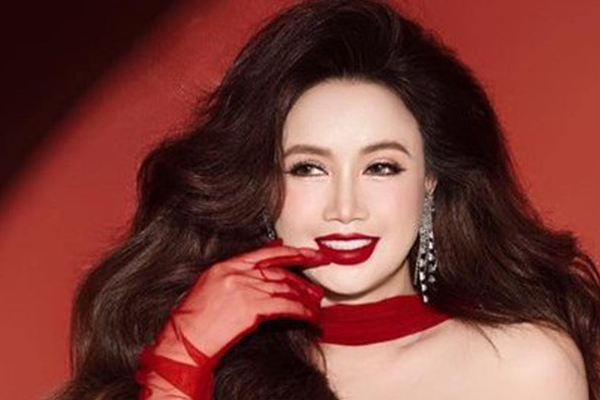 Diễn viên Hoàng Yến tiết lộ chồng thứ 5, là sinh viên theo đuổi từ 20 năm trước-5