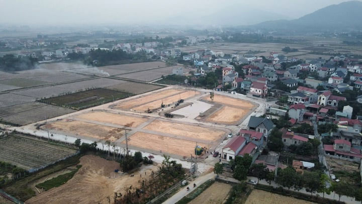 Giá đất Sóc Sơn quanh khu vực đấu giá 30 tỷ đồng/m2 thế nào?-1