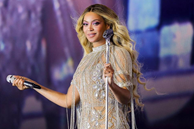 Beyoncé là 'ngôi sao nhạc pop vĩ đại nhất thế kỷ 21'