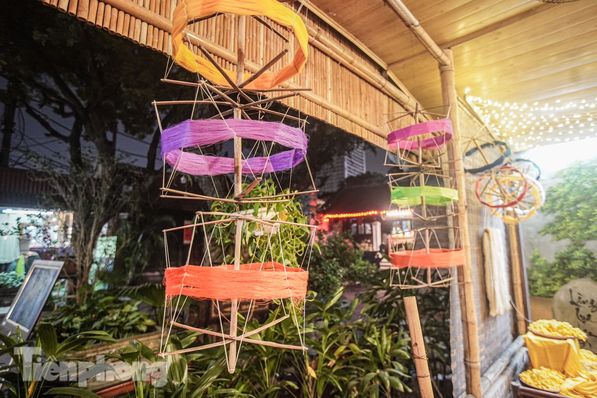 Rực rỡ sắc màu quê lụa Hà Đông trong tuần lễ làng nghề Vạn Phúc-6