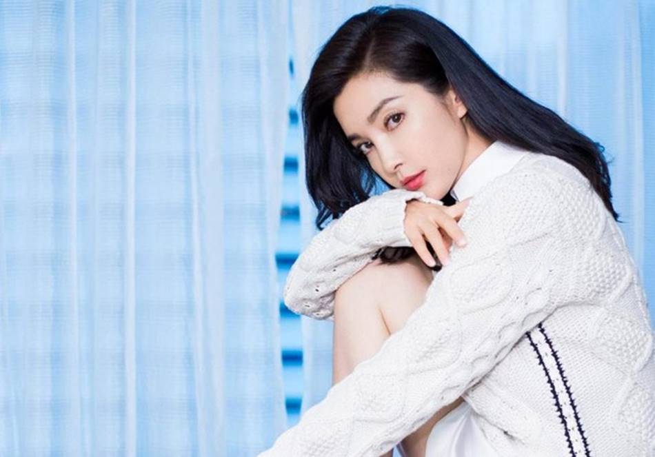 Mỹ nhân 51 tuổi chưa lấy chồng, để lại tài sản gần 4000 tỷ cho cháu-2