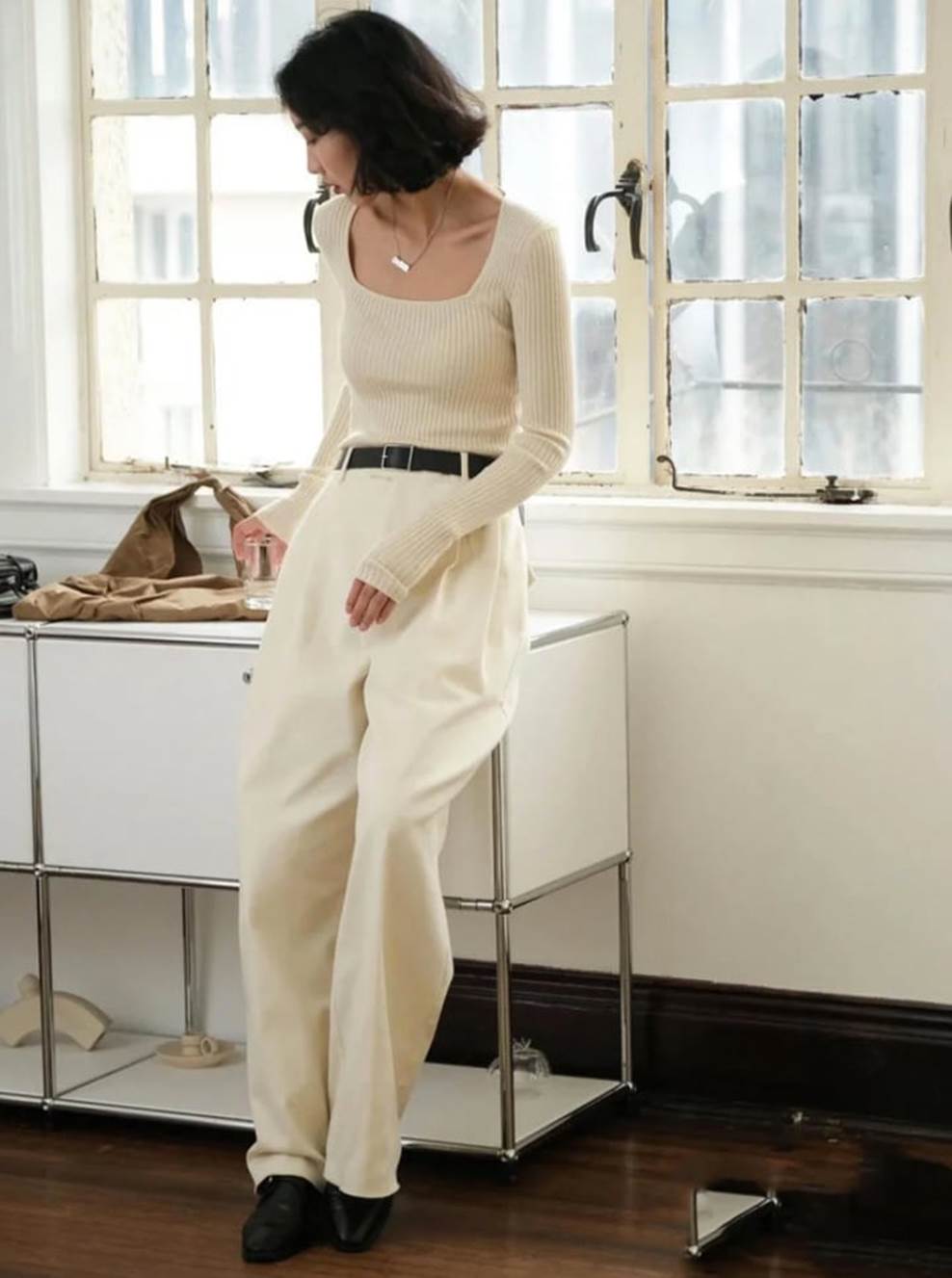 Cách phối đồ với quần trắng cạp cao-8