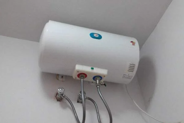 Có nên tắt bình nóng lạnh trước khi tắm?-1