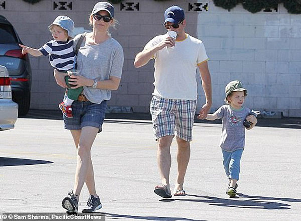 Mỹ nhân phim Sex and the City bảo vệ con cái bằng một quy tắc nuôi dạy cực nghiêm khắc-3