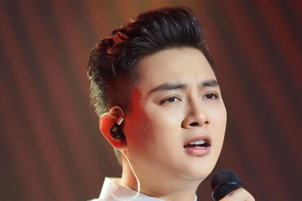 Hoài Lâm: Hoàng tử tình ca tụt dốc cùng ồn ào đời tư-10