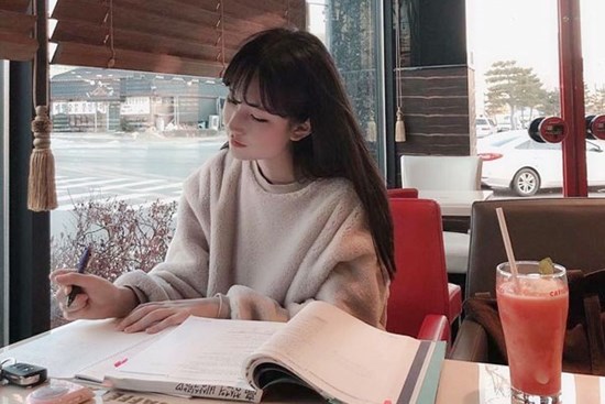 Chồng đều đặn mang về 170 triệu/tháng, vợ đắn đo phanh phui chuyện anh cặp kè với 