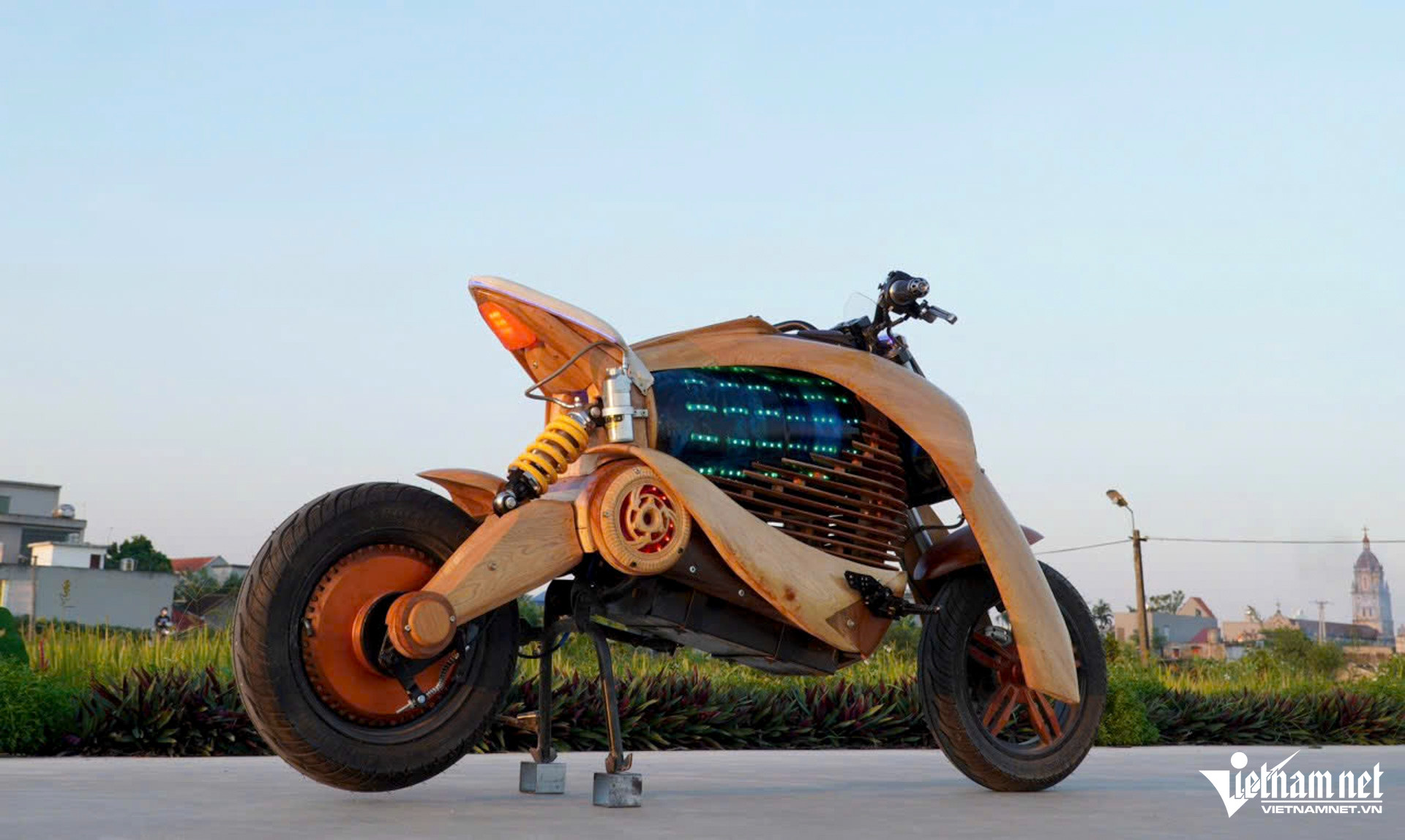 Ông bố ở Bắc Ninh chế tạo siêu xe bằng gỗ, khách Mỹ chốt đơn liền 3 chiếc-6