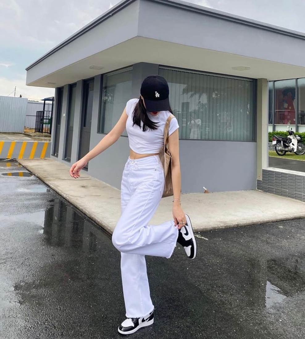 Áo màu gì hợp với quần trắng?-6