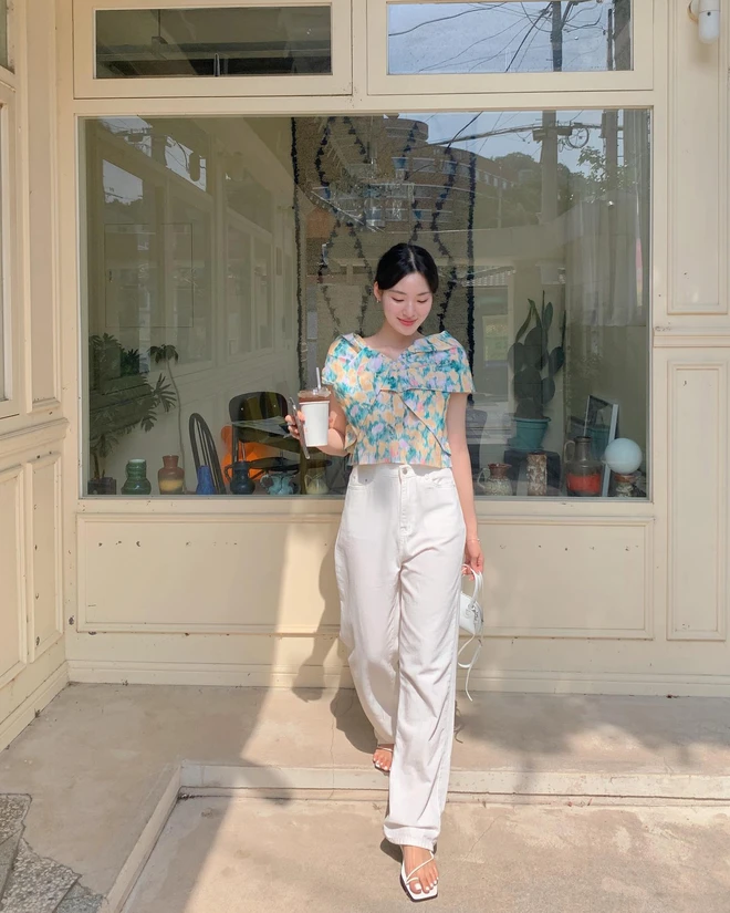 Áo màu gì hợp với quần trắng?-5